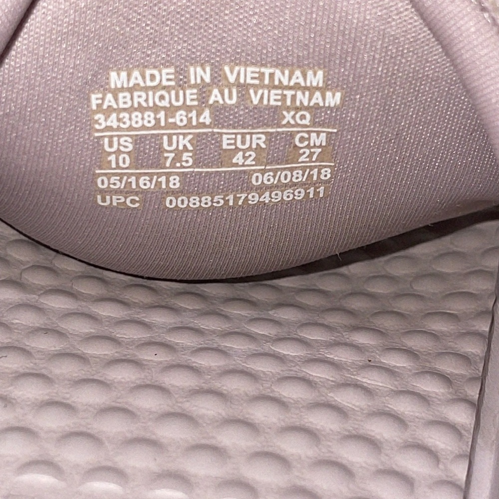 Nike Slides - Picture 8 of 8